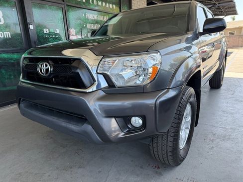 Used 2014 Toyota Tacoma PreRunner w/ TRD Off-Road Package RWD image 3
