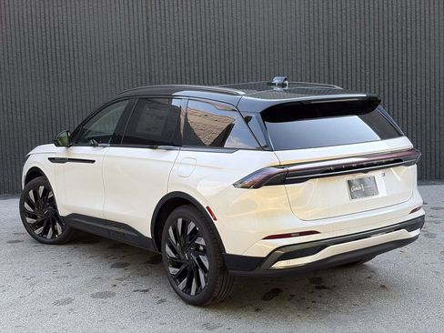 New 2026 Lincoln Nautilus Reserve AWD/4WD image 5
