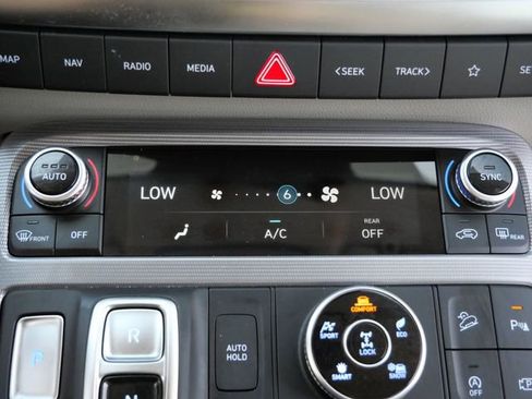 Used 2024 Hyundai Palisade Calligraphy AWD/4WD image 25