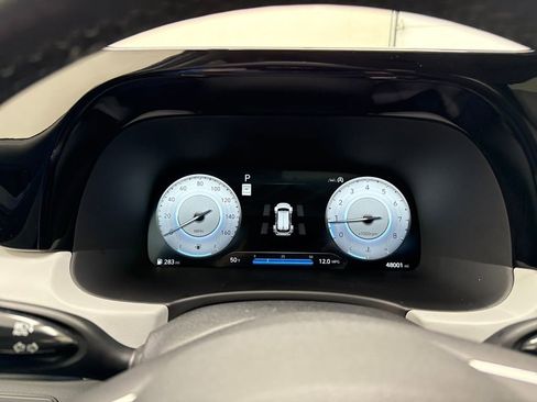 Used 2024 Hyundai Palisade SEL w/ Premium Package image 16