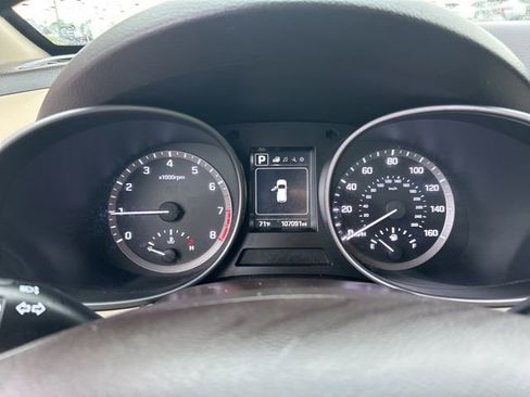 Used 2018 Hyundai Santa Fe Sport w/ 2.4L Value Package 02 FWD image 7