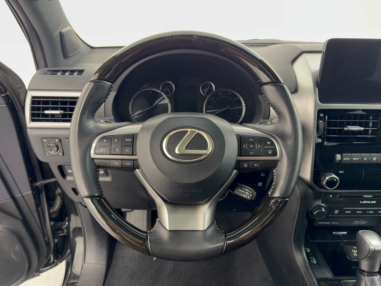 Certified 2023 Lexus GX 460 Premium AWD/4WD image 11