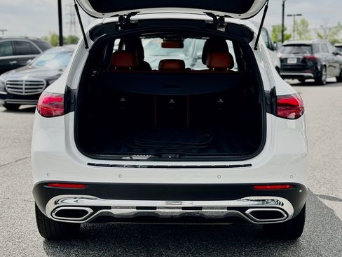 Used 2023 Mercedes-Benz GLC 300 image 13