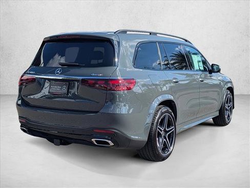 New 2026 Mercedes-Benz GLS 450 4MATIC image 2