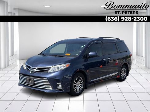 Used 2020 Toyota Sienna XLE Premium FWD image 1
