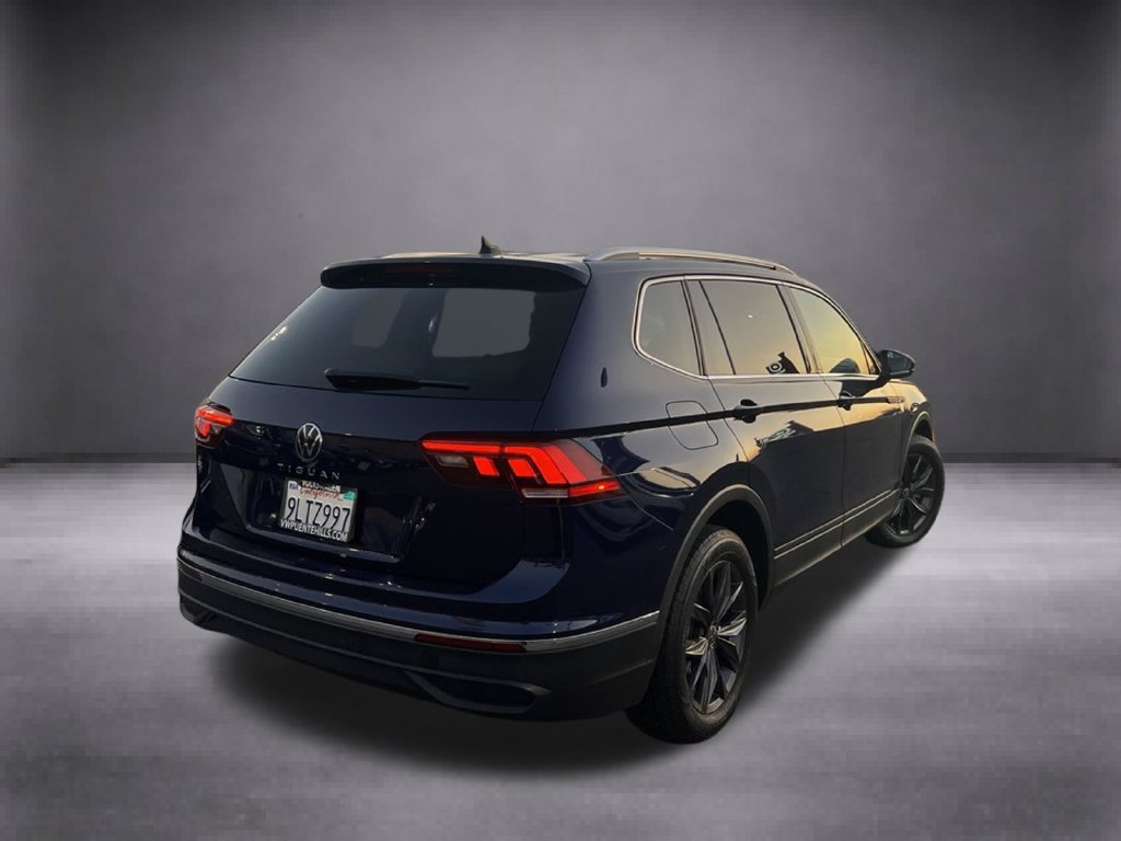 Used 2023 Volkswagen Tiguan SE w/ Panoramic Sunroof Package FWD image 8
