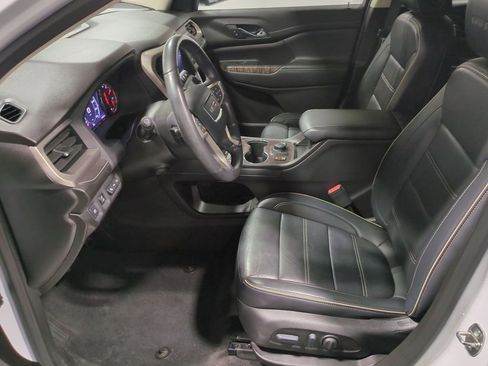 Used 2022 GMC Acadia Denali w/ Denali Ultimate Package image 16