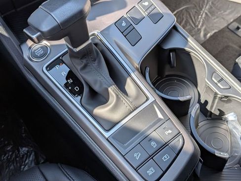 New 2026 Kia Sportage EX FWD image 18