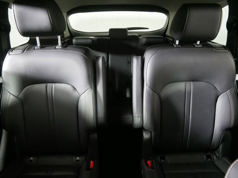 Certified 2025 MAZDA CX-90 3.3 Turbo w/ Preferred Package image 13