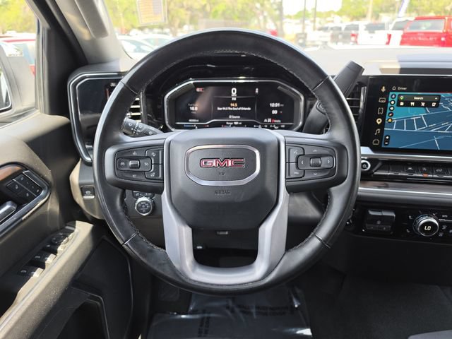 Used 2025 GMC Sierra 1500 SLT AWD/4WD image 17