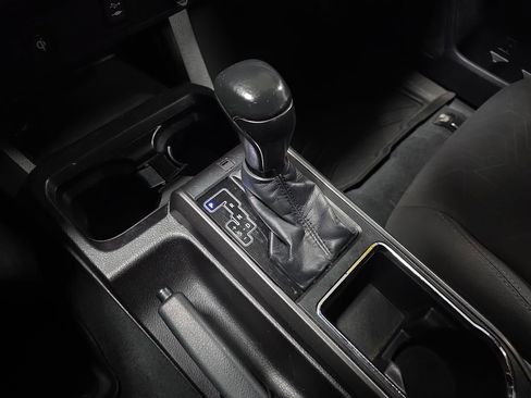 Used 2016 Toyota Tacoma TRD Sport w/ Towing Package image 20