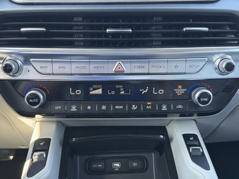 Used 2022 Kia Telluride S image 19