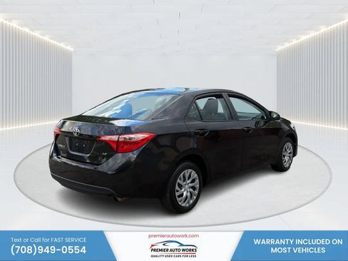 Used 2017 Toyota Corolla LE FWD image 4
