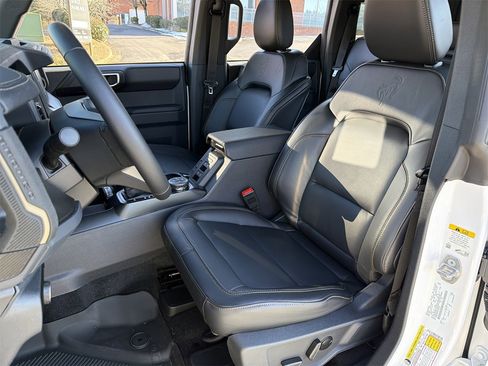 New 2025 Ford Bronco Badlands AWD/4WD image 19
