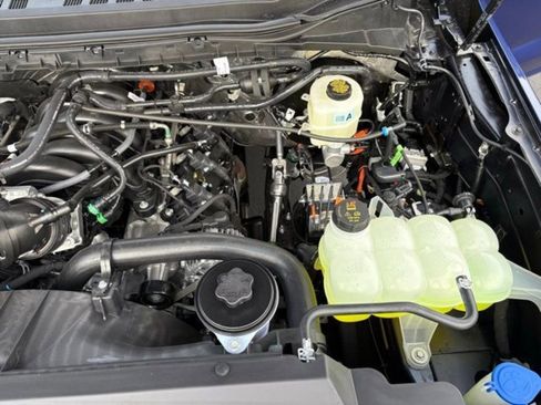 New 2026 Ford F250 Lariat w/ Black Appearance Package image 41