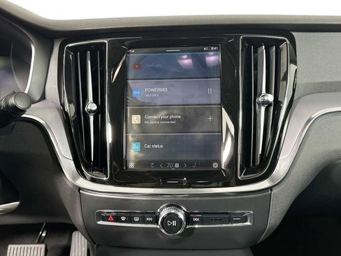 Used 2025 Volvo S60 B5 Core image 14