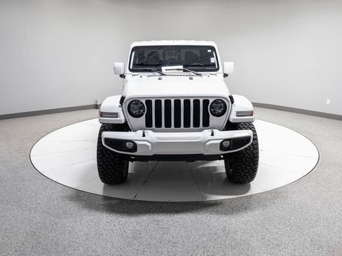 Used 2021 Jeep Gladiator Overland image 24