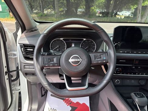 Used 2023 Nissan Rogue SL w/ SL Premium Package AWD/4WD image 15