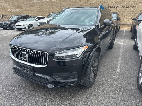 Used 2020 Volvo XC90 T5 Momentum FWD image 1