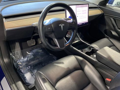 Used 2018 Tesla Model 3 Mid Range image 10