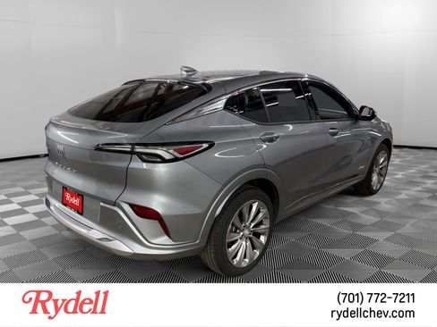 Used 2025 Buick Envista Avenir FWD image 5