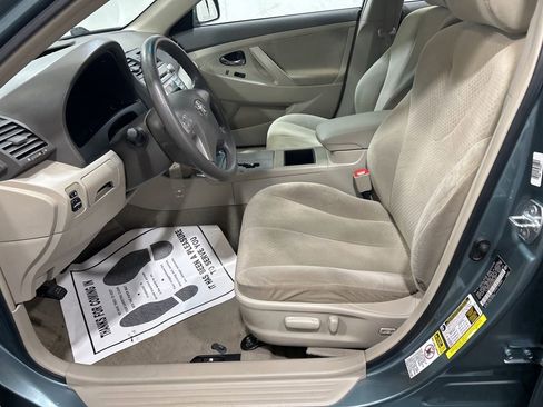 Used 2009 Toyota Camry LE image 23