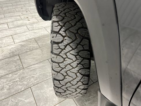 Used 2018 Toyota Tacoma TRD Off-Road image 36