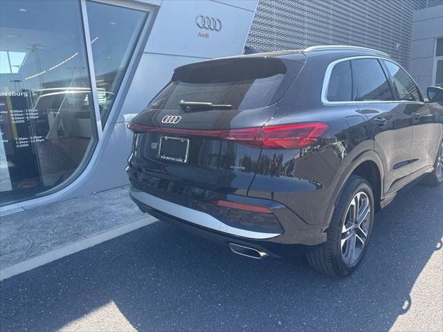 Certified 2025 Audi Q5 Premium w/ Convenience Package AWD/4WD image 4