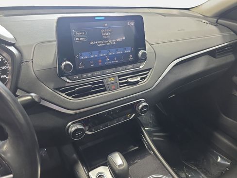 Used 2020 Nissan Altima 2.5 SV AWD/4WD image 19