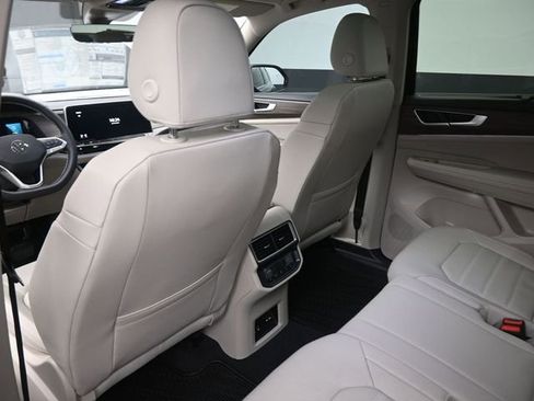 New 2026 Volkswagen Atlas SEL image 23