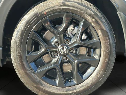 Used 2025 Honda HR-V Sport image 11