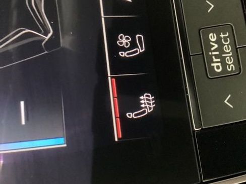 Used 2025 Audi Q7 2.0T Premium Plus w/ Premium Plus Package image 26