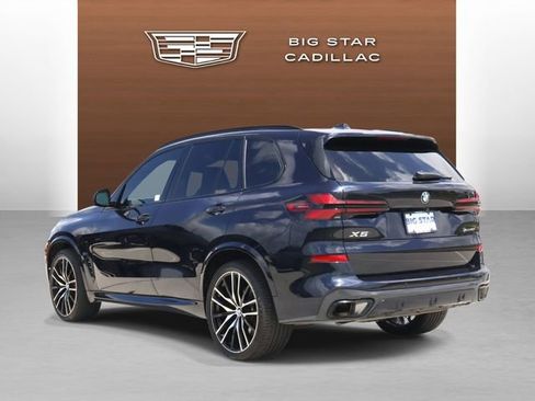 Used 2024 BMW X5 sDrive40i w/ M Sport Package RWD image 3