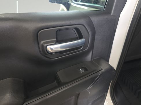 Used 2021 Chevrolet Silverado 1500 Custom AWD/4WD image 22