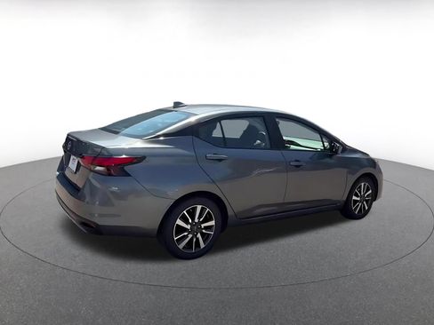 Used 2025 Nissan Versa SV FWD image 15