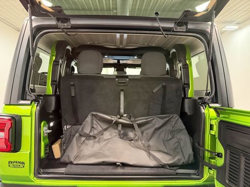 Used 2025 Jeep Wrangler Sport AWD/4WD image 67