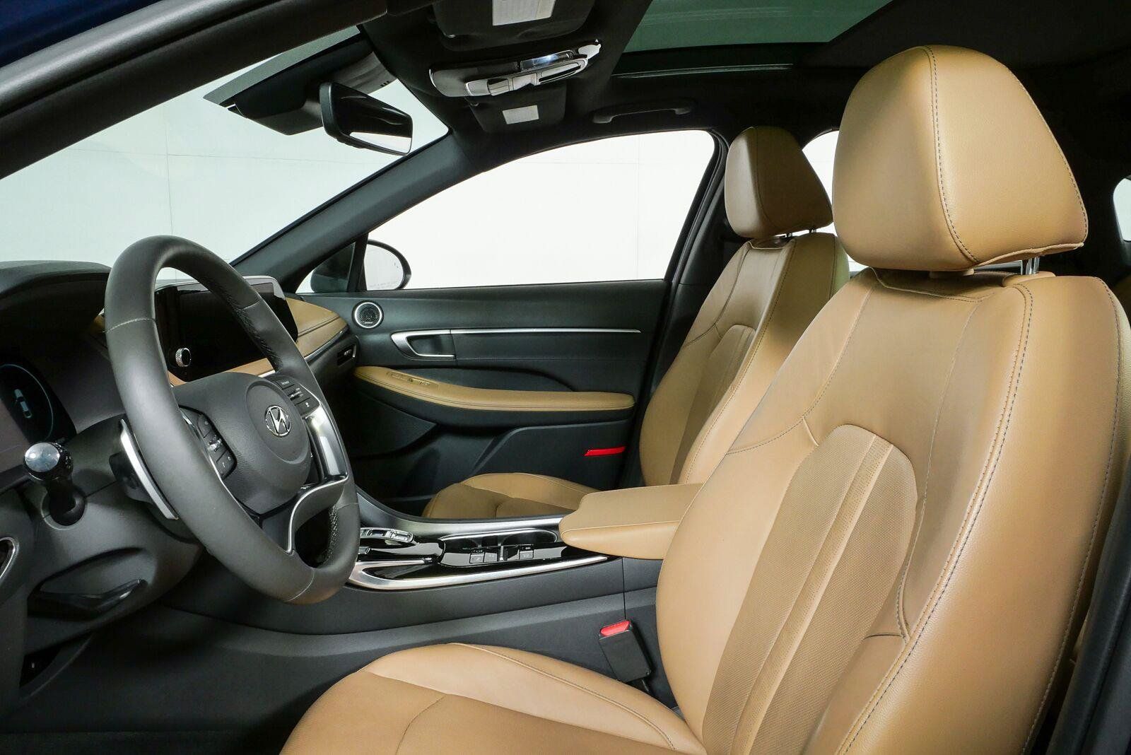 Used 2021 Hyundai Sonata Limited w/ Cargo Package FWD image 5