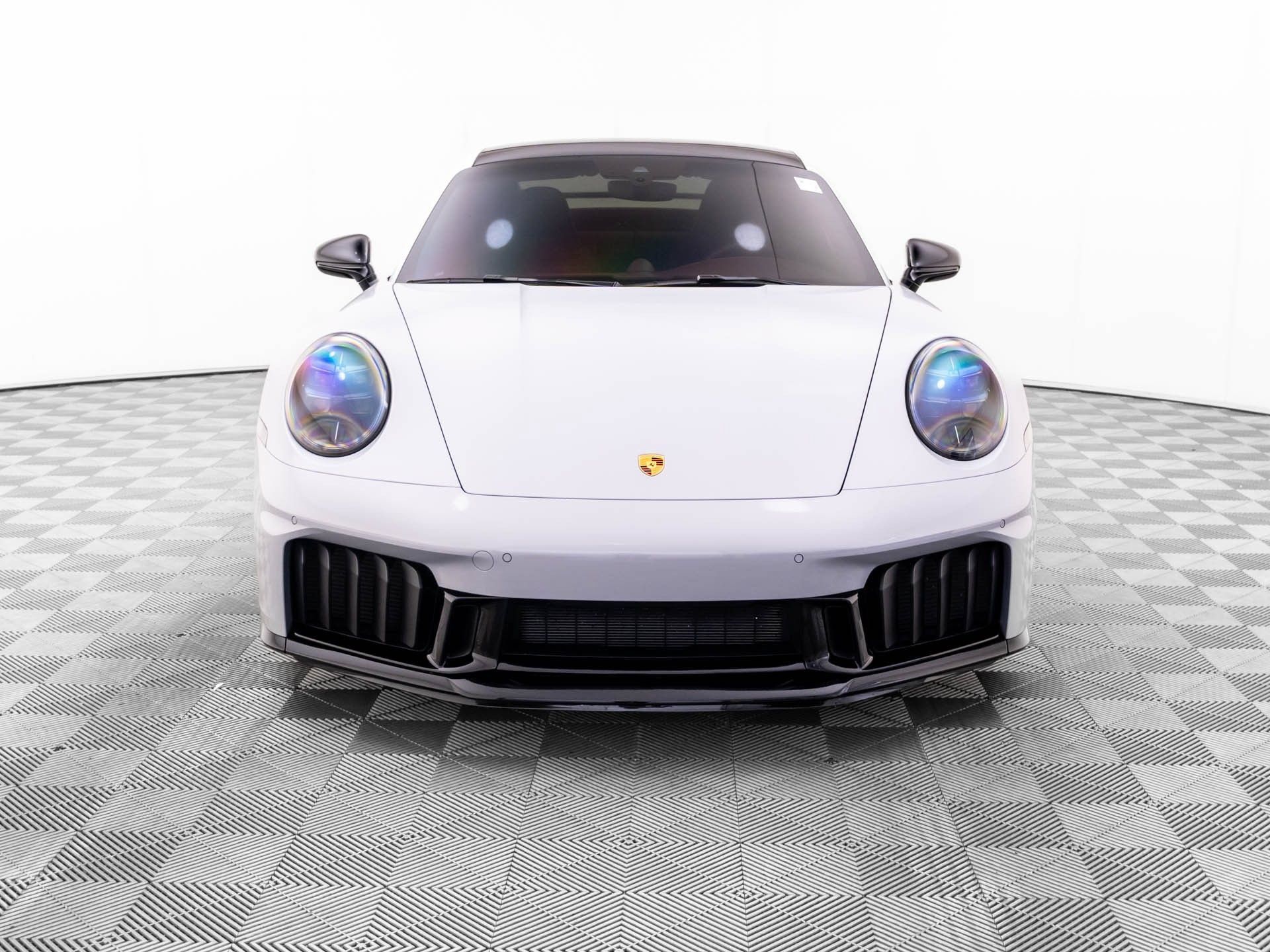 Certified 2026 Porsche 911 Carrera GTS RWD image 9