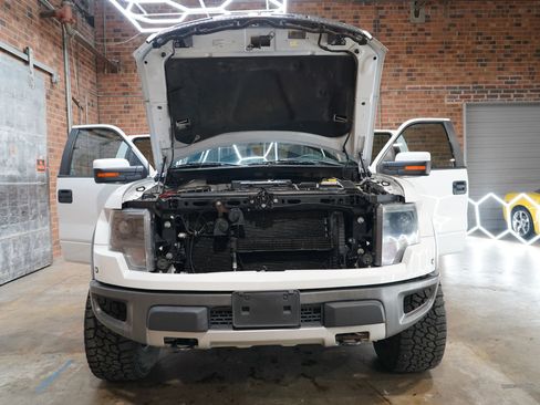 Used 2014 Ford F150 Raptor w/ Equipment Group 801A Luxury AWD/4WD image 24