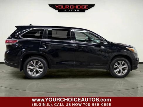 Used 2015 Toyota Highlander Plus AWD/4WD image 9