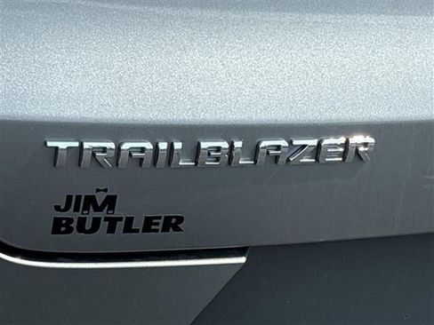 New 2025 Chevrolet TrailBlazer ACTIV w/ Convenience Package FWD image 28