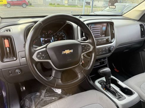 Used 2016 Chevrolet Colorado LT w/ LT Convenience Package RWD image 6