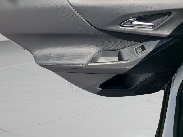 New 2027 Chevrolet Equinox LT w/ Convenience Package II FWD image 18