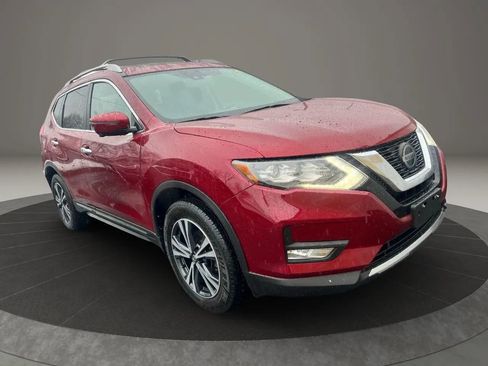 Used 2018 Nissan Rogue SL w/ Premium Package image 3
