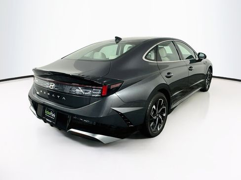 Used 2025 Hyundai Sonata SEL FWD image 9