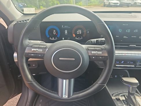 Certified 2025 Hyundai Kona SEL FWD image 17