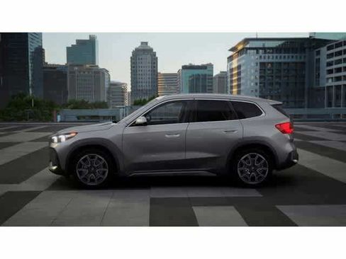 Used 2026 BMW X1 xDrive28i w/ Convenience Package AWD/4WD image 4