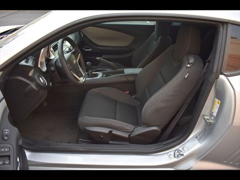 Used 2015 Chevrolet Camaro LS RWD image 13