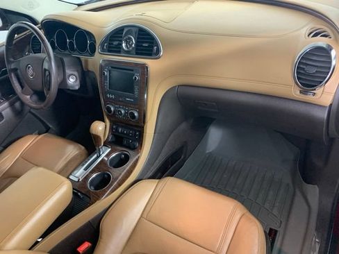 Used 2017 Buick Enclave Leather AWD/4WD image 6