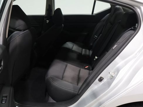 Used 2024 Nissan Altima 2.5 S image 15